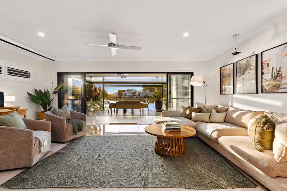 Sunshine Villa photo